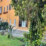 Da Lory A Garbatella Lägenhet