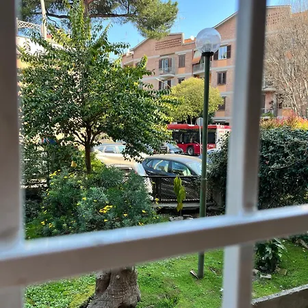 Apartment Da Lory A Garbatella