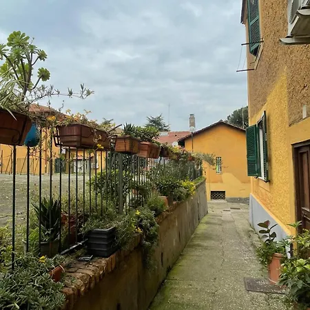 Apartment Da Lory A Garbatella *
